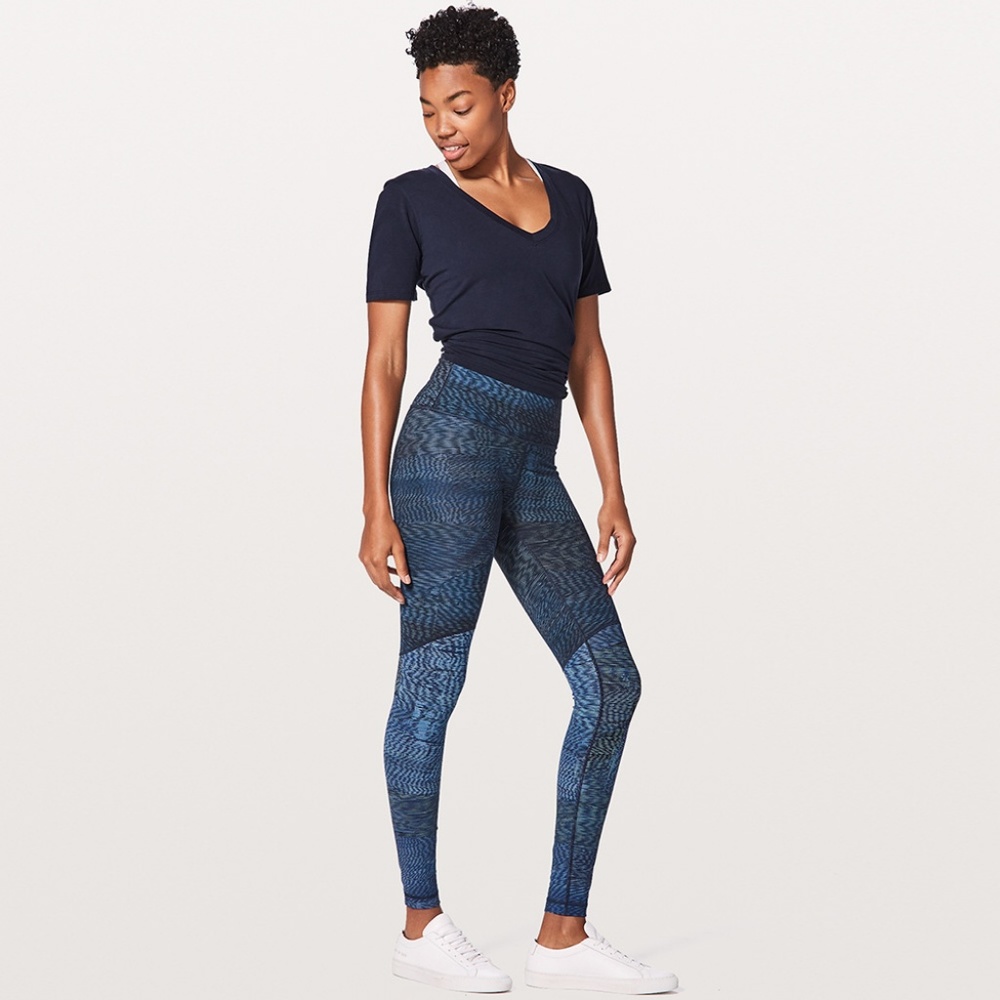 Lululemon Wunder Under -- Blue/Grey pattern - Picture 2 of 8